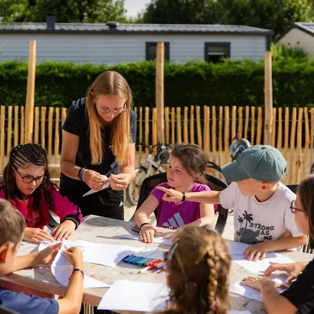 Mobil Prestige Avec Terrasse A - Api-1-52-1055 Campsite Saint-Jean-de-Monts